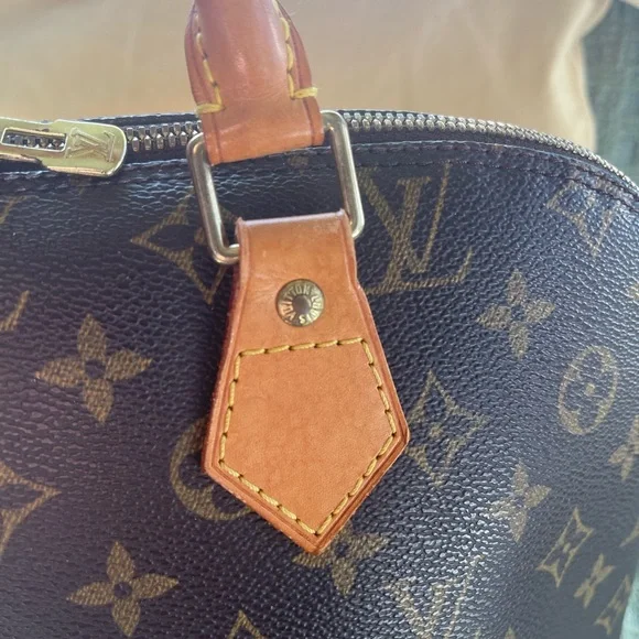 Louis Vuitton Monogram Alma PM - Picture 16 of 16